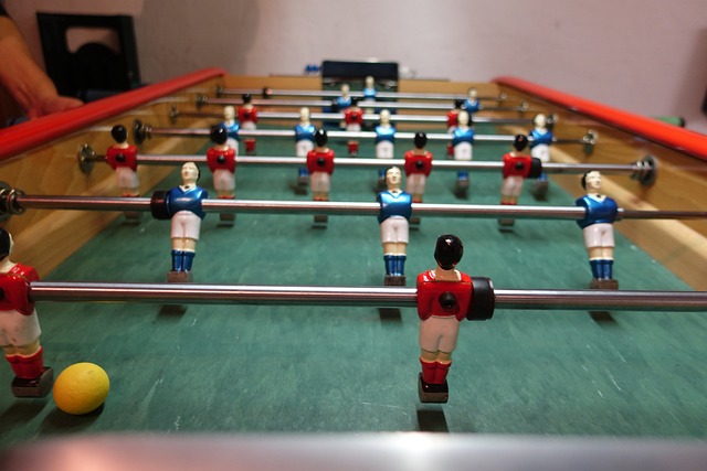 通过耐心的 通过耐心的